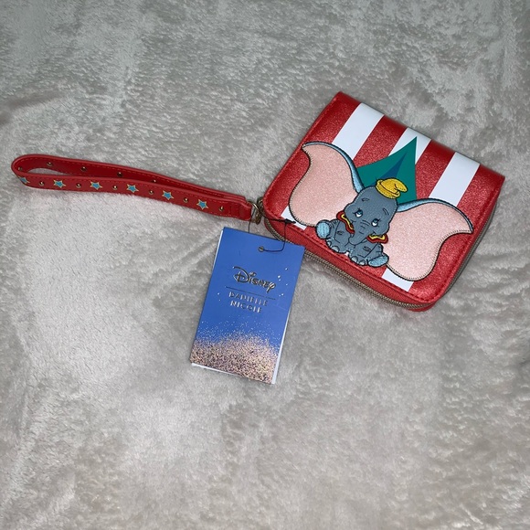 danielle nicole dumbo